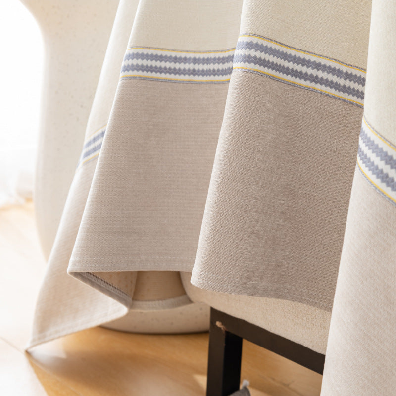 tissu imperméable avec frise beige et taupe