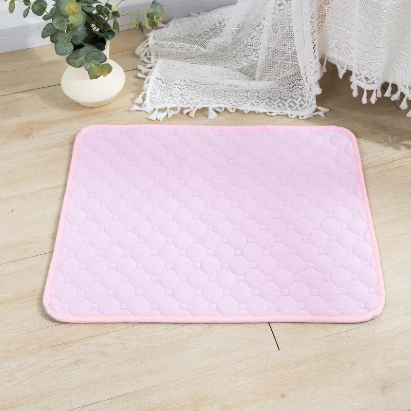 Tapis de protection imperméable, absorbant urine pour chiens chats rose