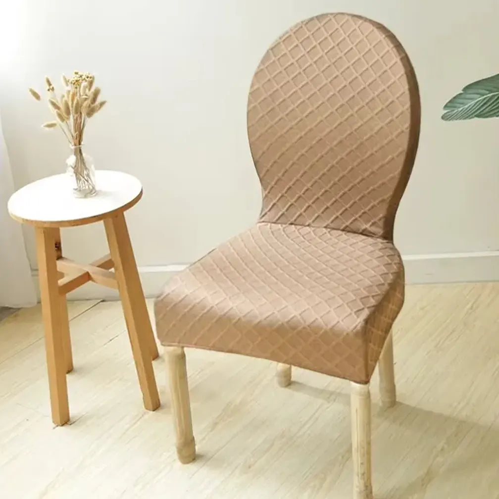Housse de chaise baroque extensible anti griffes taupe