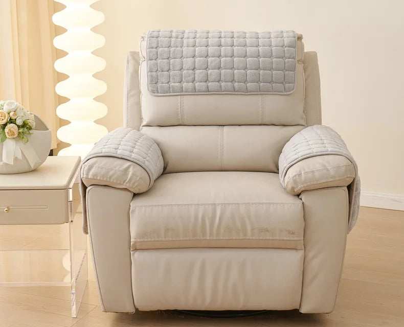 Pad antidérapant de protection pour fauteuil et canapé gris clair de face