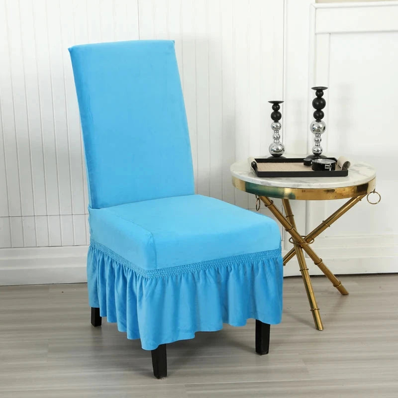 Housse de chaise avec jupe velours bleue