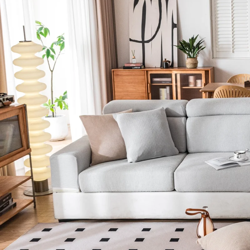 housse de coussin pour canapé velours côtelé gris clair zoom